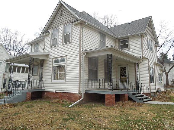 3rd image of 611 West St