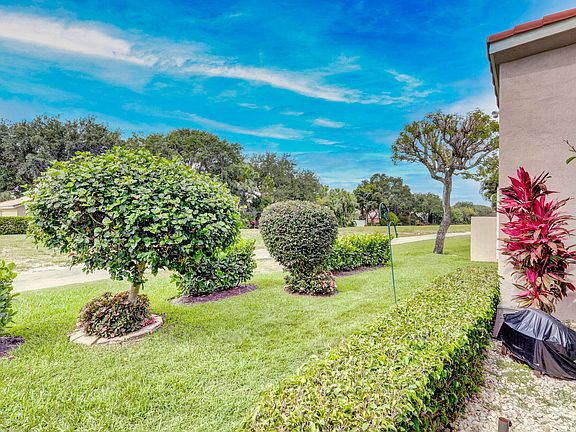 5th image of 7209 Haviland Cir