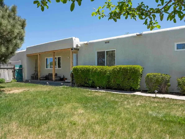 1123 Gusdorf Road, Taos, NM 87571