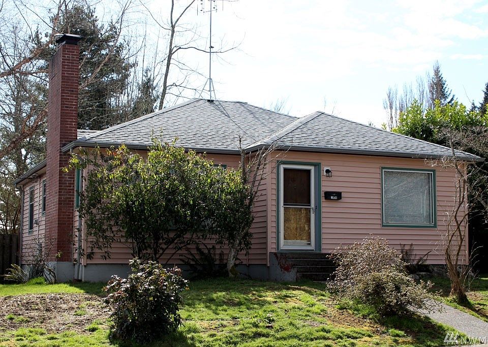 1st image of 1859 Bigelow Ave NE