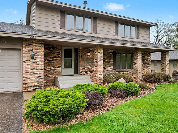 4th image of 203 Belmont Ct