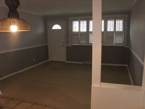 2nd image of 3392 Elmwood St