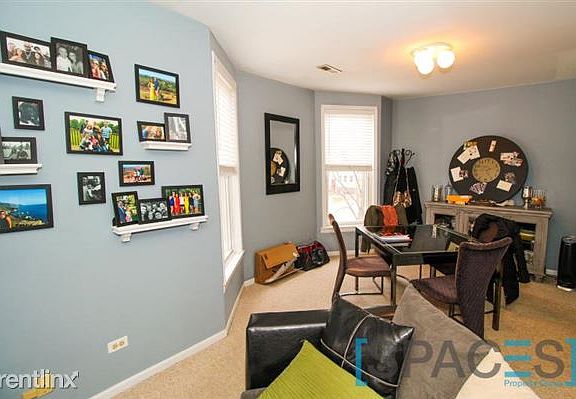 2nd image of 3315 N Greenview Ave