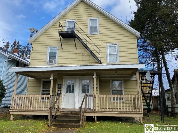 28 Hall Ave, Jamestown, NY 14701