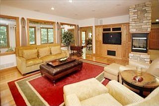 5th image of 107 Kingsbury Ct