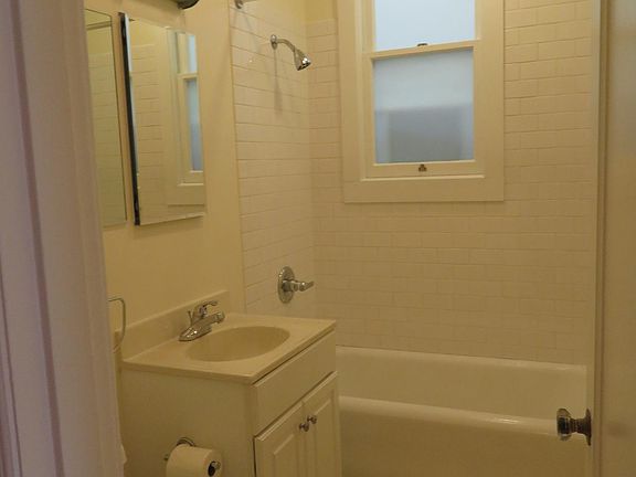 5th image of 48 Haight St #10