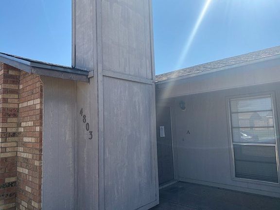 2nd image of 4803 Country Club Dr