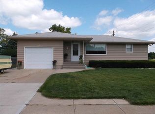 806 20th St, Columbus, NE 68601