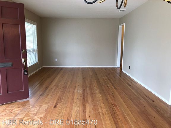 3rd image of 219 Hollywood Ave