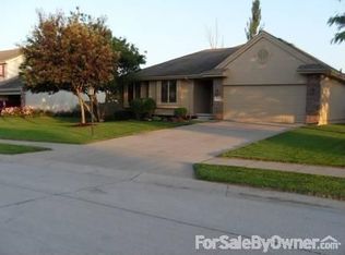 2111 Christine St, Papillion, NE 68133