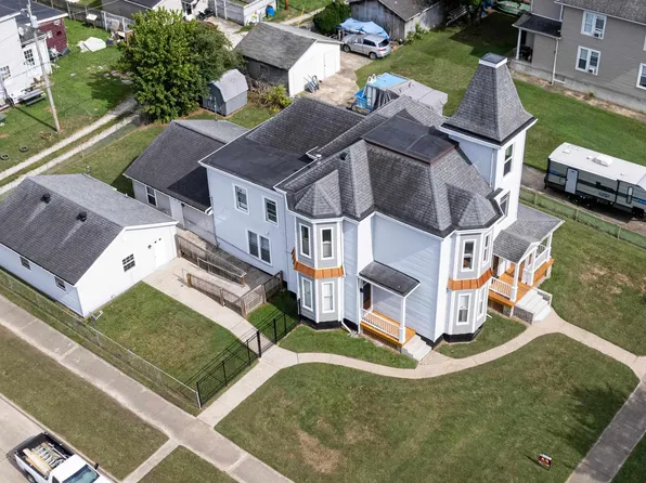 519 N 5th St, Ironton, OH 45638