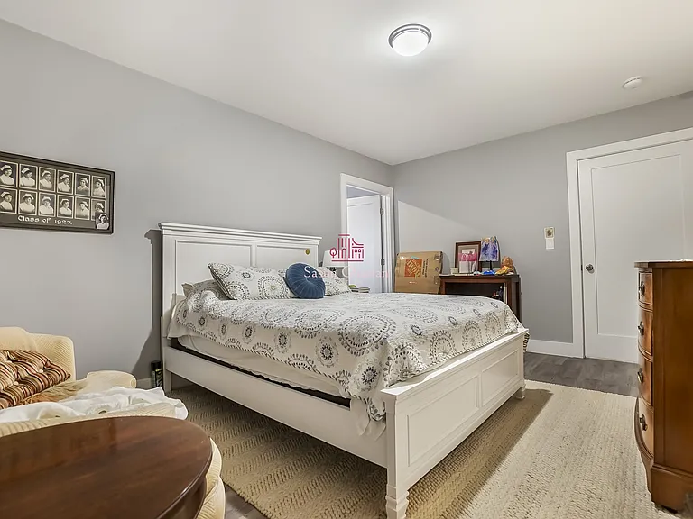 245 Bussey St #303 — Photo 9