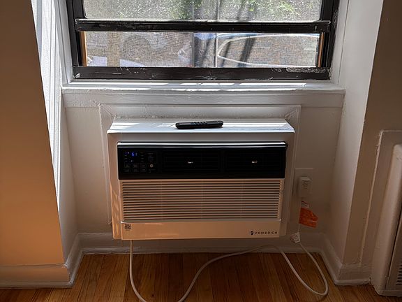 4th image of 415 E 87th St APT 1B