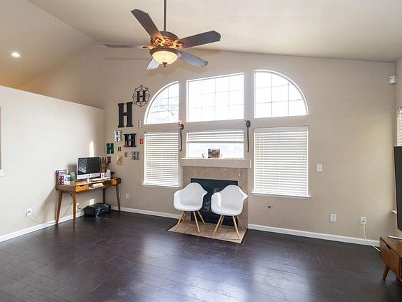 4th image of 2896 E Shea Dr