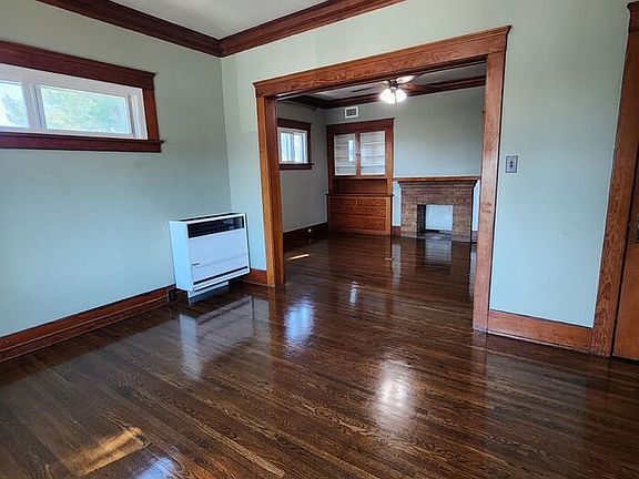 4th image of 2544 A St Floor 2