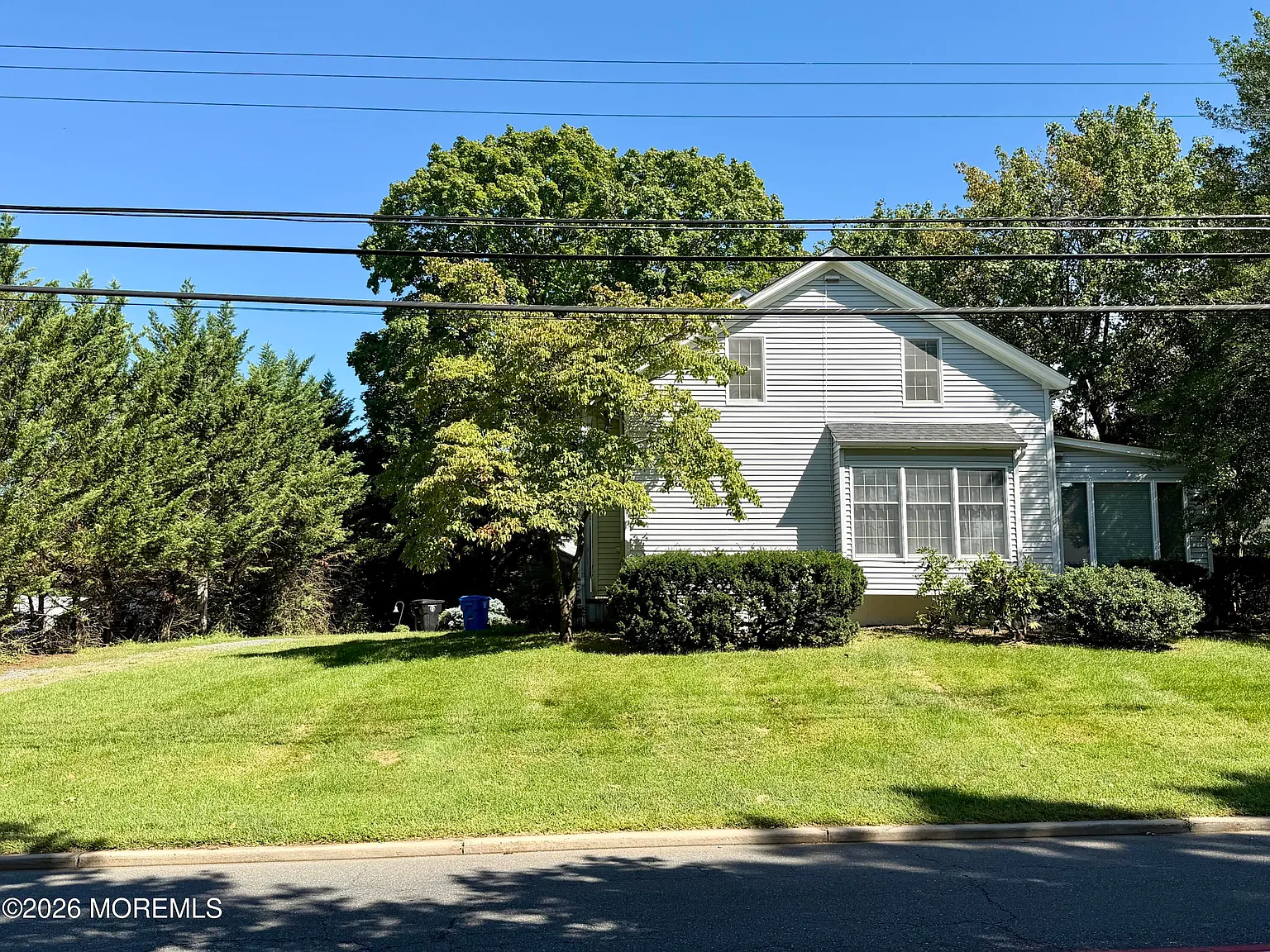 3 bed, 2.5 bath, 1769 sqft, $3,400 — Photo 2