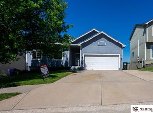 7328 S 182nd St, Omaha, NE 68136