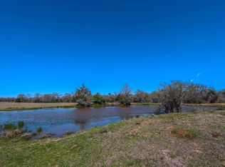 9239 Fm 1696 Rd, Bedias, TX 77831