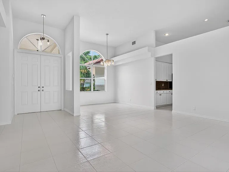 10251 NW 62nd Dr — Photo 11