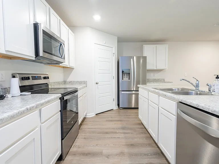 975 Lovebird Ct — Photo 12