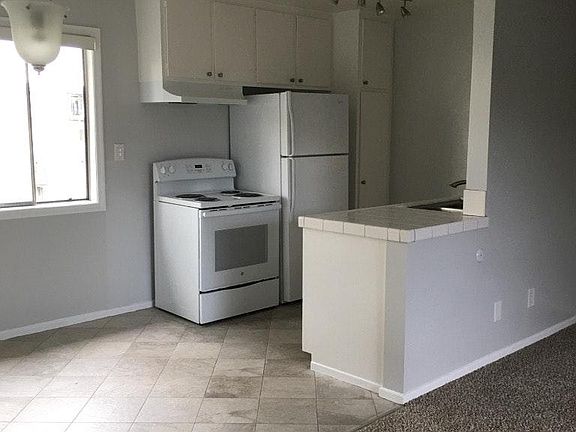 5th image of 1255 Seward St APT 310