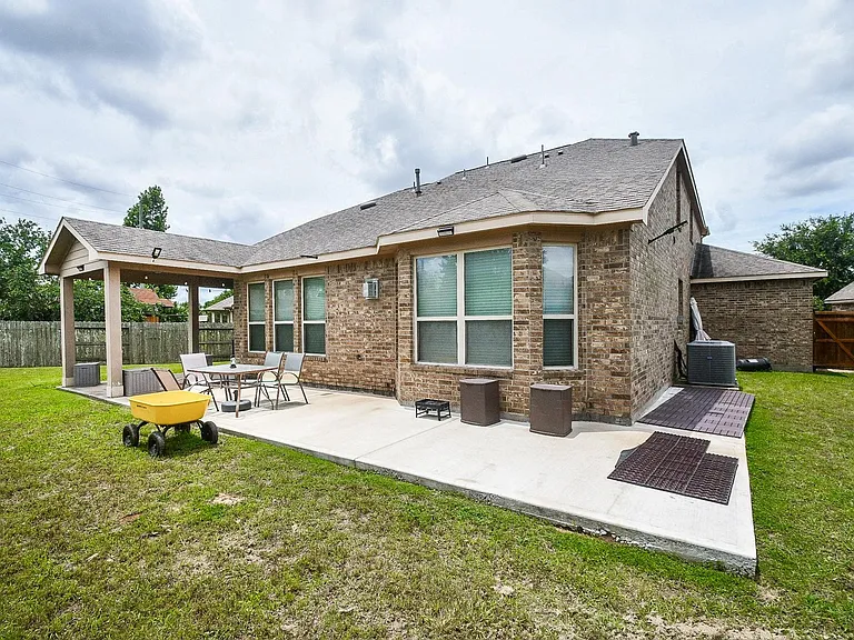 4803 Terrance Fall Dr — Photo 19