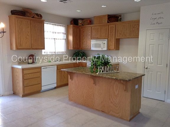 3rd image of 3904 Anastasia Ln