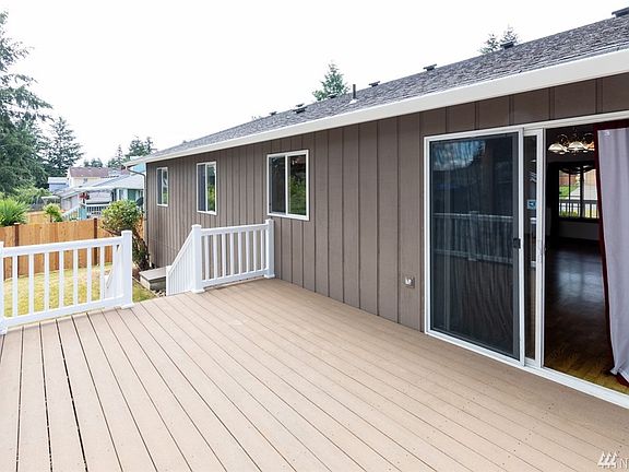 4th image of 1220 Summerfield Dr SE