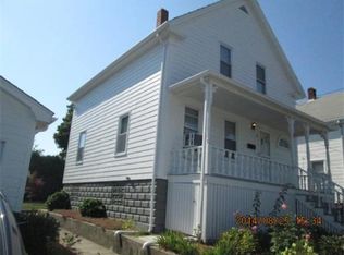 16 Bolton Rd, Dartmouth, MA 02748