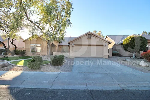 682 N Butte Ave Photo 1