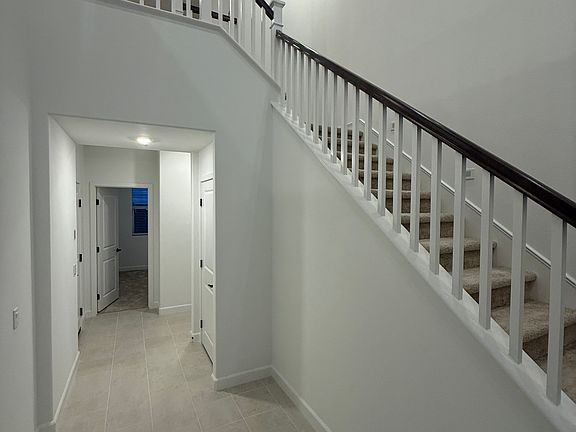 2nd image of 424 Bunsen St