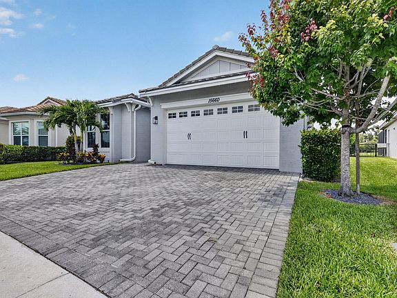 3rd image of 15660 Goldfinch Cir