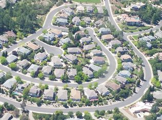 3992 Millbrook Dr, Santa Rosa, CA 95404