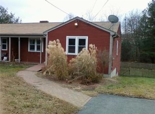 37 Providence St #B, Millville, MA 01529