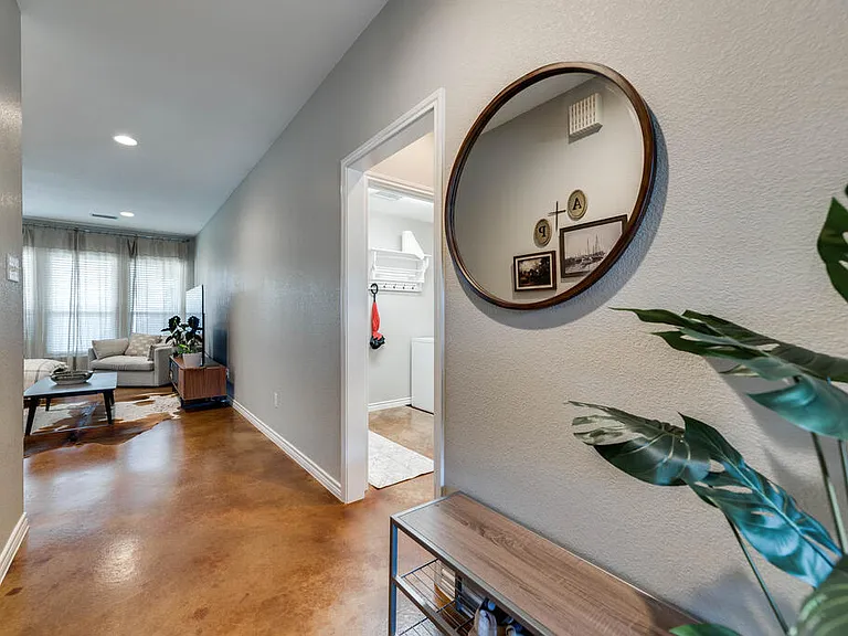 5809 Rio Grande Ave — Photo 5