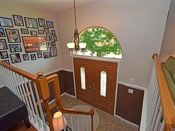 4th image of 5849 Red Oak Dr