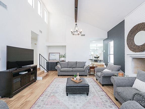 4th image of 406 Saint James Dr