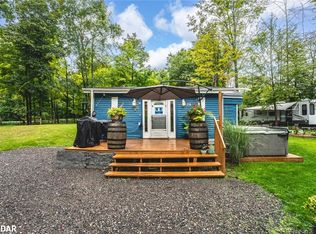 28 Wozniak Rd, Penetanguishene, ON L9M1W5