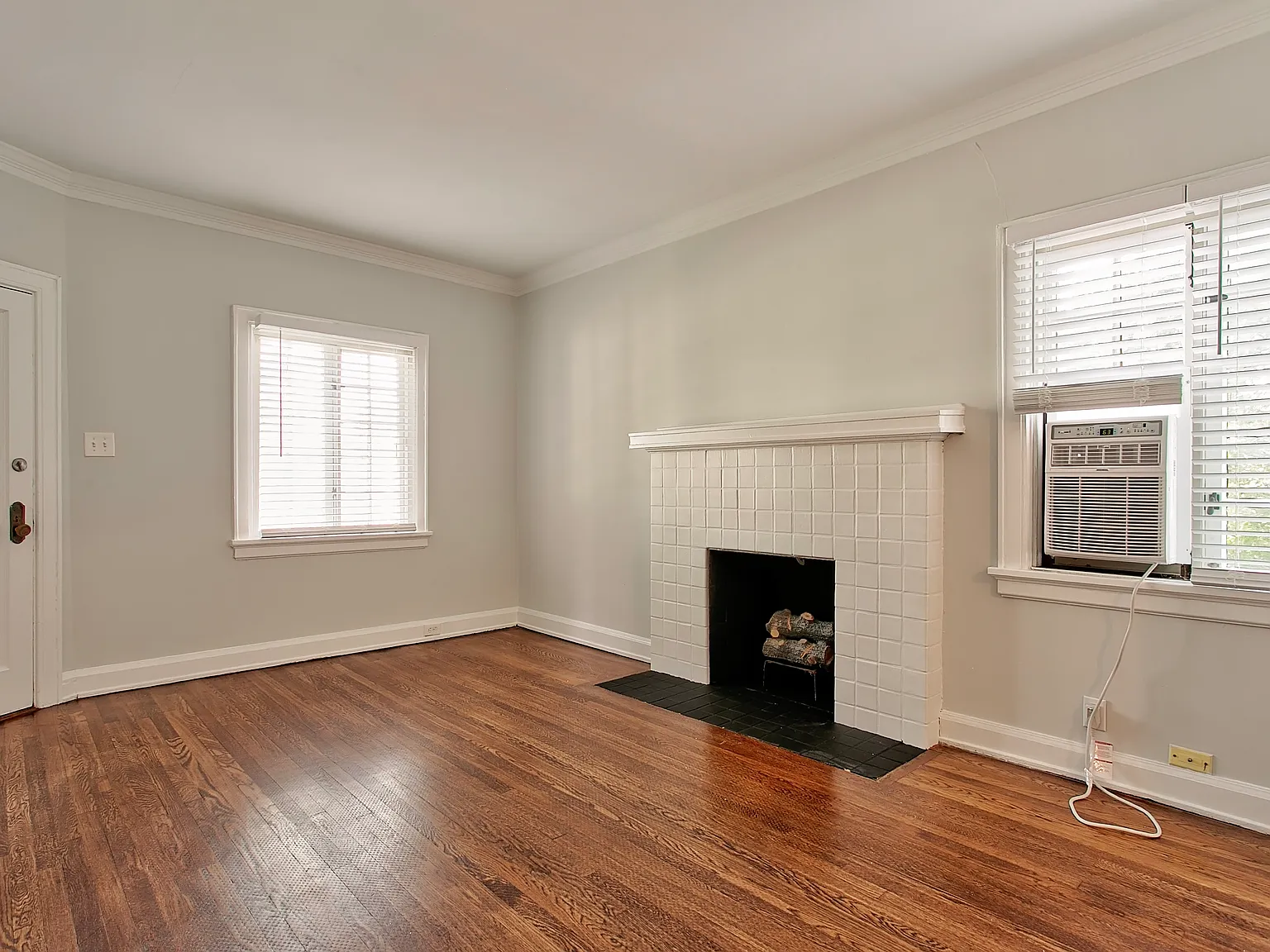 1 bed, 900 sqft, $1,495 — Photo 4