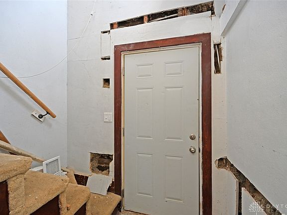 4th image of 2127 Kensington Dr