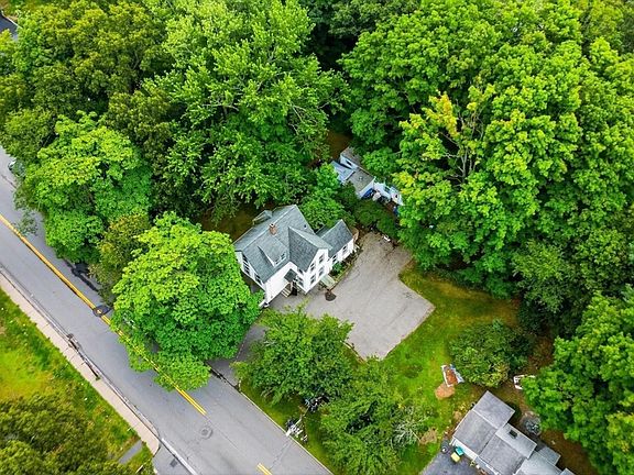 4th image of 219 Montvale Ave