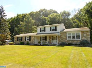 3895 Donna Dr, Huntingdon Valley, PA 19006