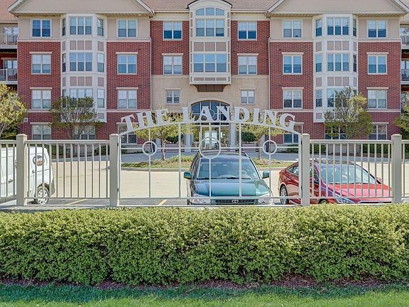 2nd image of 4110 S Lake Dr
