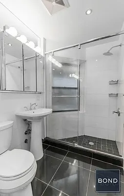 Rented by Bond New York | media 51