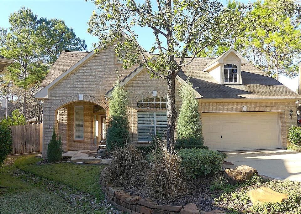 Welcome home to 9 Northcastle Court!