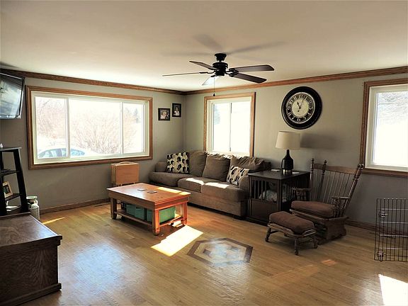 Spacious Living room!