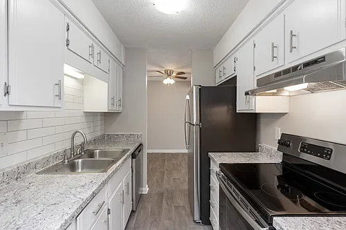 Northwoods Apartments Photo 1