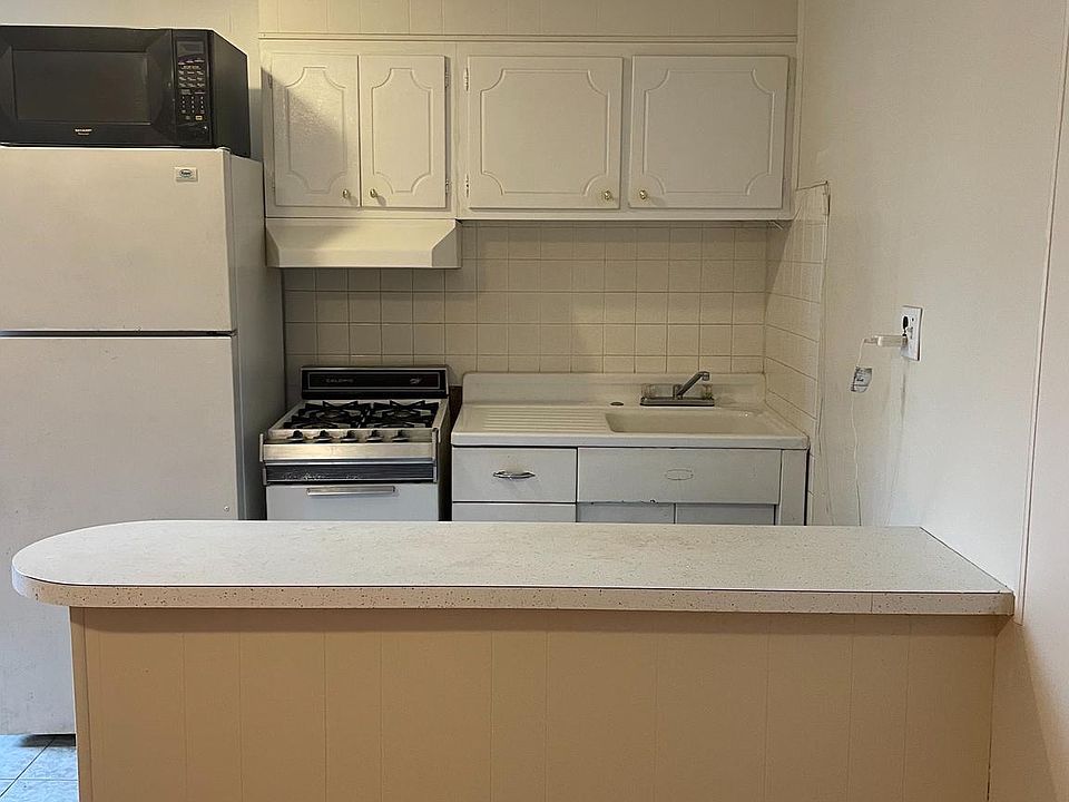 1st image of 1934 S 13th St Floor 2
