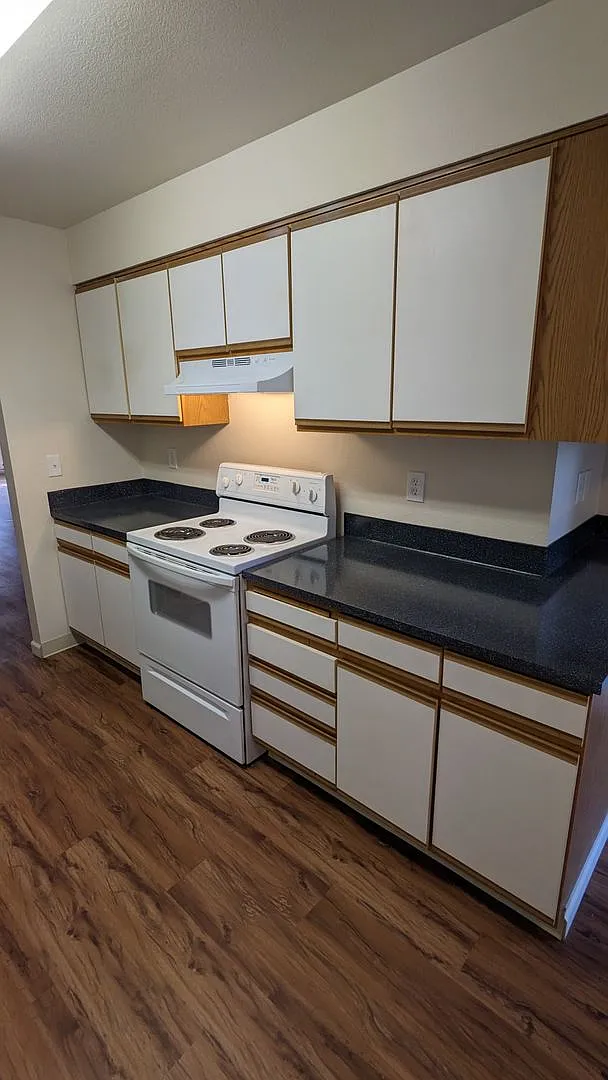 Westview Apartments — Photo 4