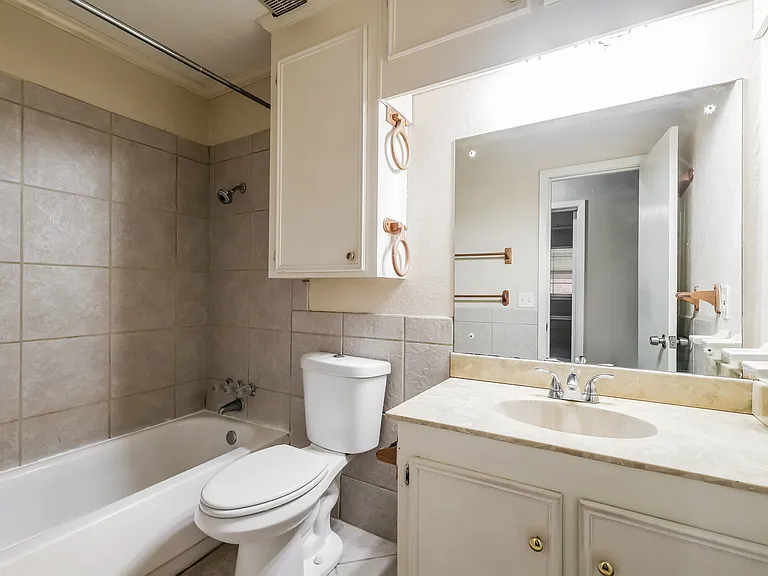 512 Crosskeys Dr — Photo 9
